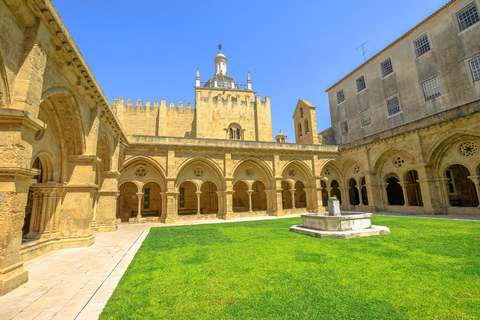 Desde Oporto: excursión privada de un día al Santuario de Fátima y Coimbra