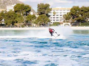 Alcudia: Aventura de 30 minutos en moto acuática para principiantes y fotos