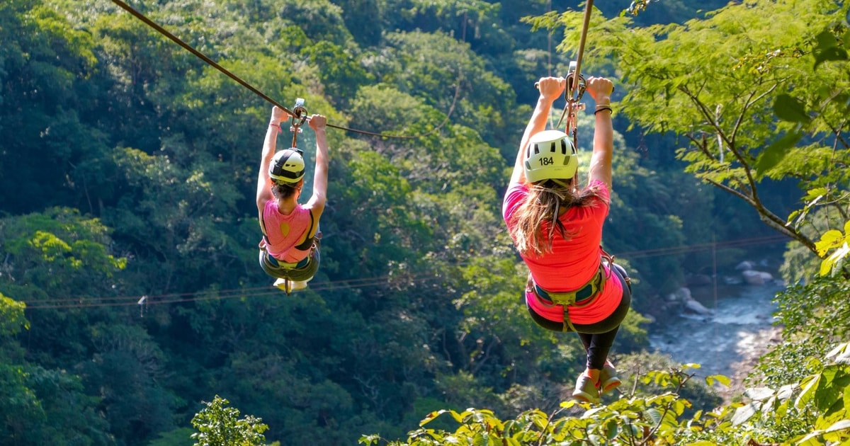 Puerto Vallarta: Tirolesa de montaña y paseo en mula | GetYourGuide