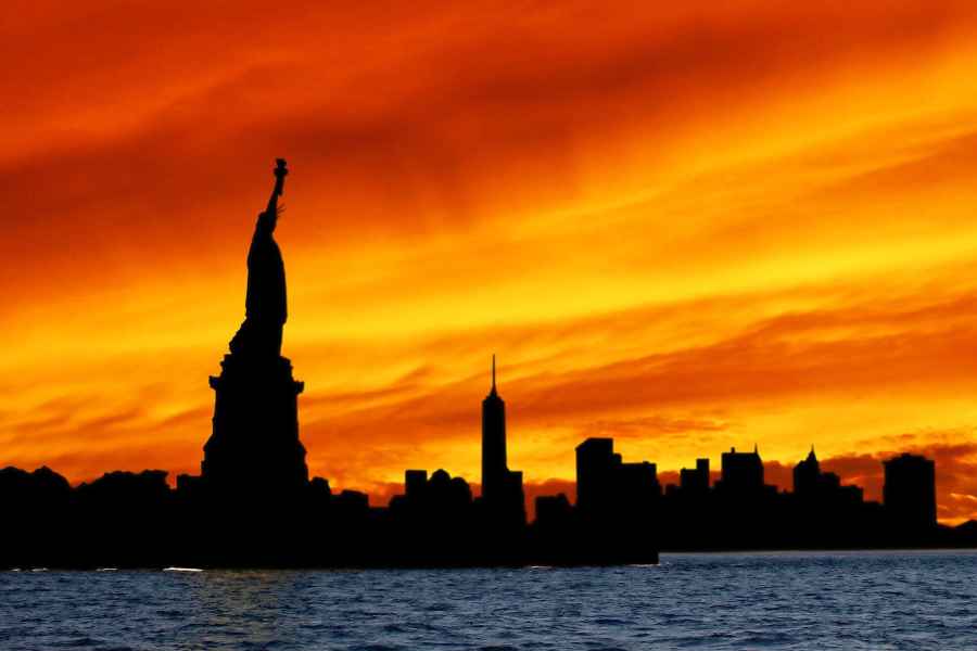 New York City: Bootsfahrt bei Sonnenuntergang zur Freiheitsstatue