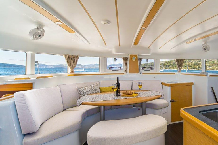 Fajardo: Catamaran Day Cruise to Palomino Island with Lunch