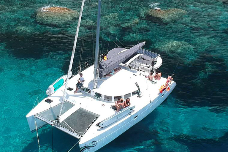 Fajardo: Catamaran Day Cruise to Palomino Island with Lunch