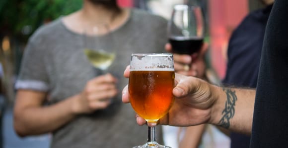 Alicante: Central Market Guided Food Tour with Tapas Bars
