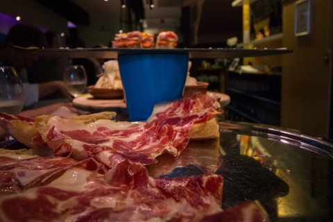 Alicante: Wycieczka kulinarna z przewodnikiem po centralnym rynku z barami tapas