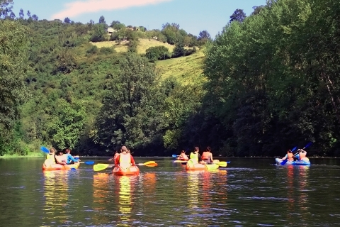 Oviedo: Kanuabfahrt auf dem Nalón-Fluss mit PicknickOviedo: Kanutour auf dem Nalón-Fluss mit Picknick