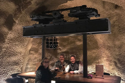 جولة رشفة في 3 مصانع نبيذ عائلية في ريوخا3-4 أشخاص