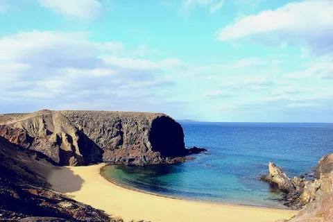 Fuerteventura to Lanzarote Ferry Crossing with Bus Service