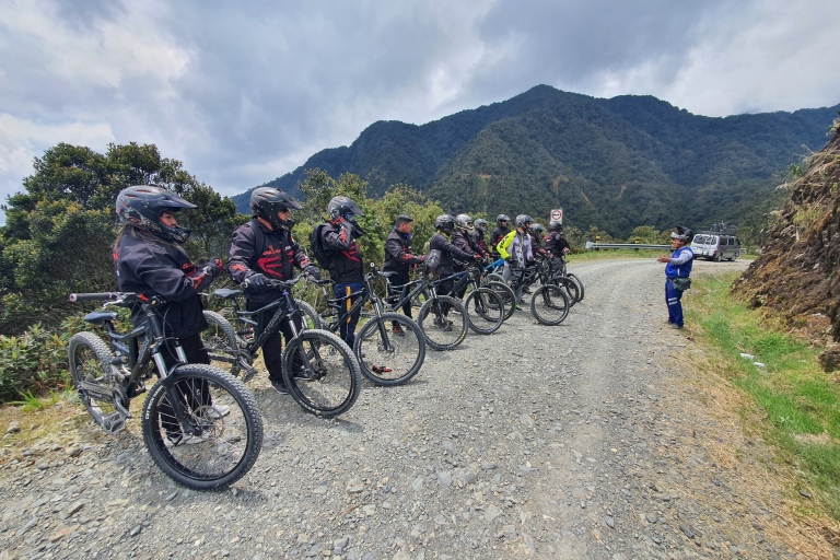 La Paz: Geführte Mountainbiketour auf der Todesstraße mit Mittagessen