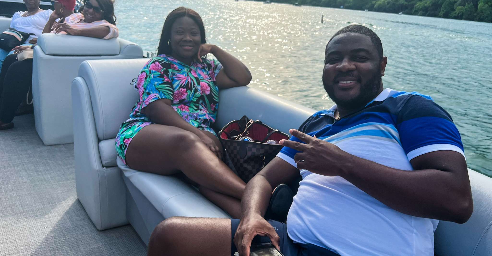 Austin: Lake Austin Scenic Guided Boat Tour - Full Sun Shade photo 5