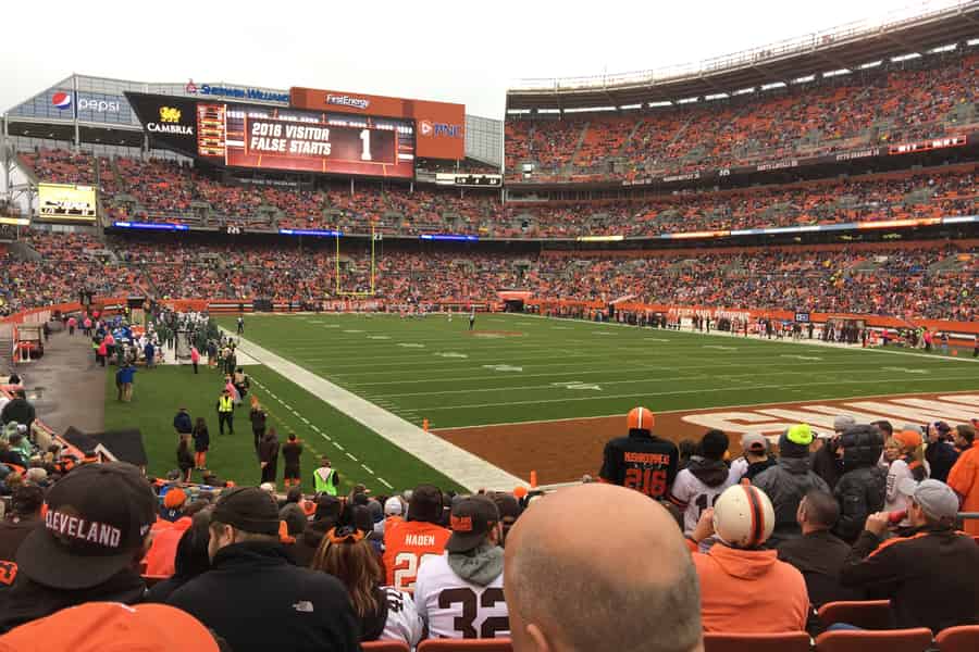 Cleveland Browns Football Spiel im Cleveland Browns Stadion. Foto: GetYourGuide