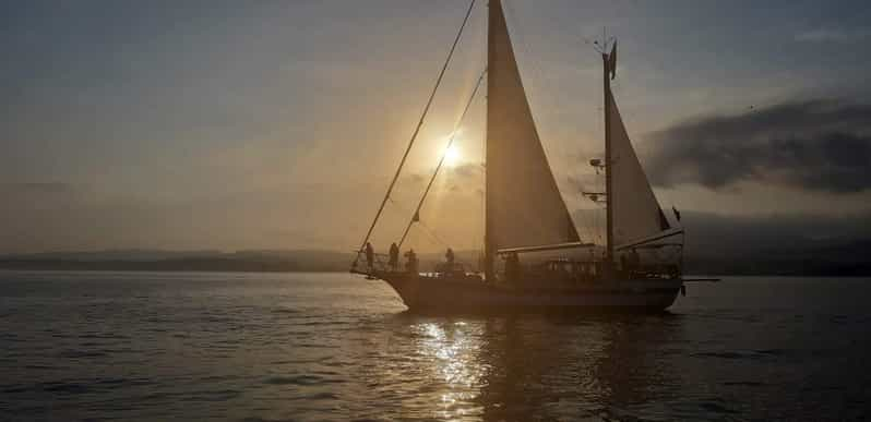 sunset cruise estepona