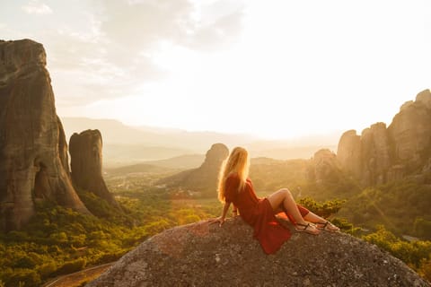 From Kalambaka: Afternoon Meteora Sightseeing & Sunset Tour