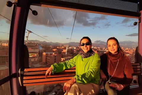 La Paz: City Highlights Walking Tour with Cable Car Ride