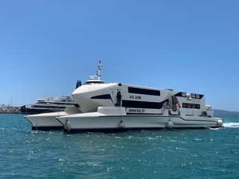 Depuis Split : transfert en ferry vers Bol sur l'île de Brac et retour