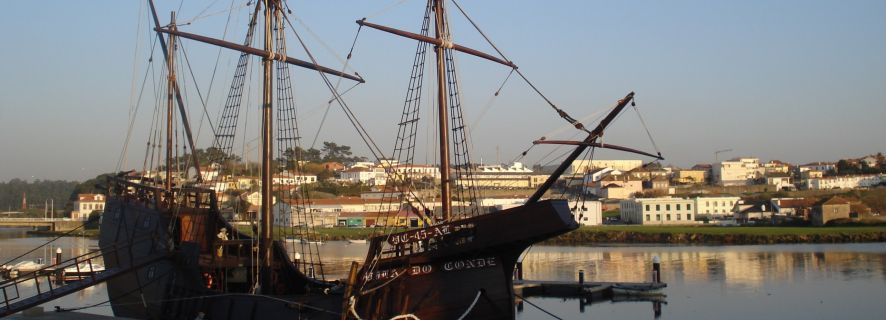 From Porto: Fishing Village & Prince Henry Ship Replica Tour