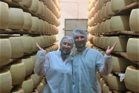Parma: Parmigiano-produksjon og Parmaskinke Tour & Tasting
