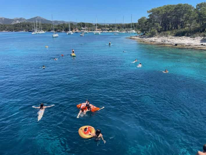 Split crucero por Hvar Brač y Pakleni con almuerzo y bebidas