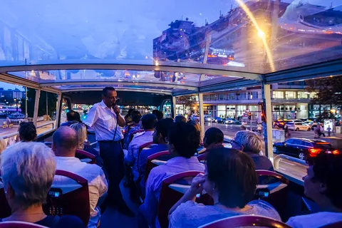 Wien: Nacht-Tour im Big Bus mit Live-Guide