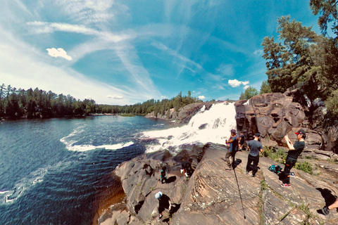 Muskoka: High Falls, Hardy Lake och Huckleberry Rock Tour