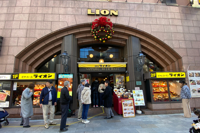 جولة سيرًا على الأقدام في سوق تسوكيجي للأسماك القديم