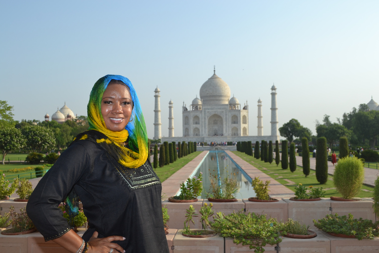 Taj Mahal y Agra: tour privado al amanecer desde DelhiTour privado con tasas de entrada