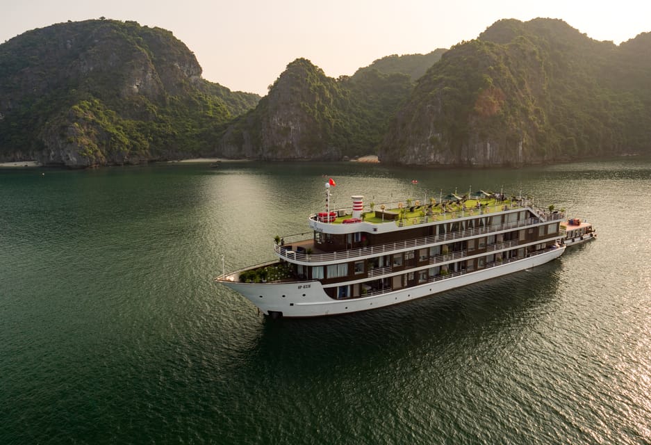 Ha Long: Lan Ha Bay 2-Day 5 Star Cruise With Luxury Cabin