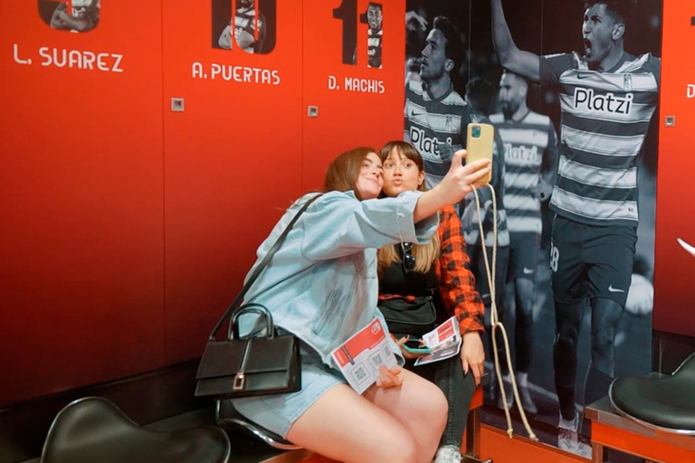 Granada: Visita Guiada Interactiva al Estadio de Los CármenesGranada: Visita guiada interactiva al Estadio de los Cármenes