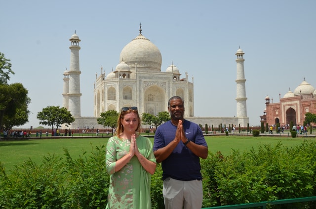 From Delhi: Overnight Taj Mahal & Agra City Tour by Car