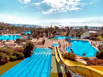 Costa Dorada: Aquopolis Entry Ticket