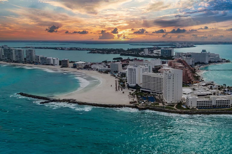 Navetta privata dall&#039;aeroporto di Cancun a Playa del Carmen