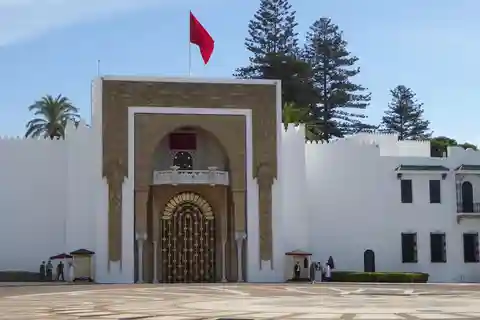 Morocco Day Trip with Tour Guide and Lunch from Algeciras