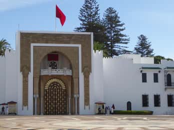 Morocco Day Trip with Tour Guide and Lunch from Algeciras