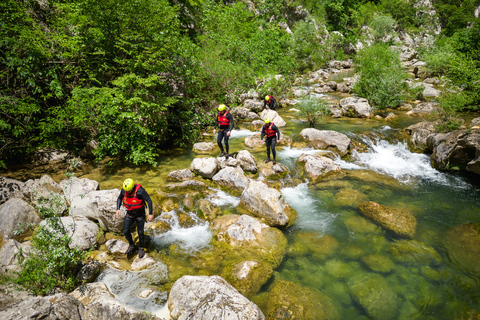 Från Split: Extrem canyoning på Cetina-flodenUtan transfer från Split