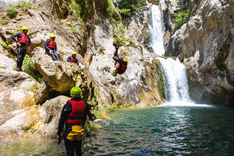 Från Split: Extrem canyoning på Cetina-flodenUtan transfer från Split