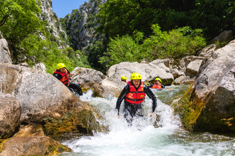 Från Split: Extrem canyoning på Cetina-flodenUtan transfer från Split