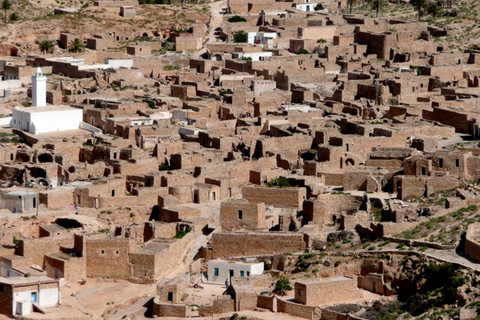 Excursion dans le désert tunisien : Ksar Ghilan et les sites de la Guerre des étoiles