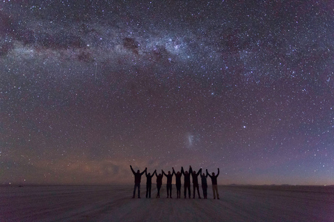 Uyuni: viaje privado de observación de estrellas al Salar de Uyuni con recogida