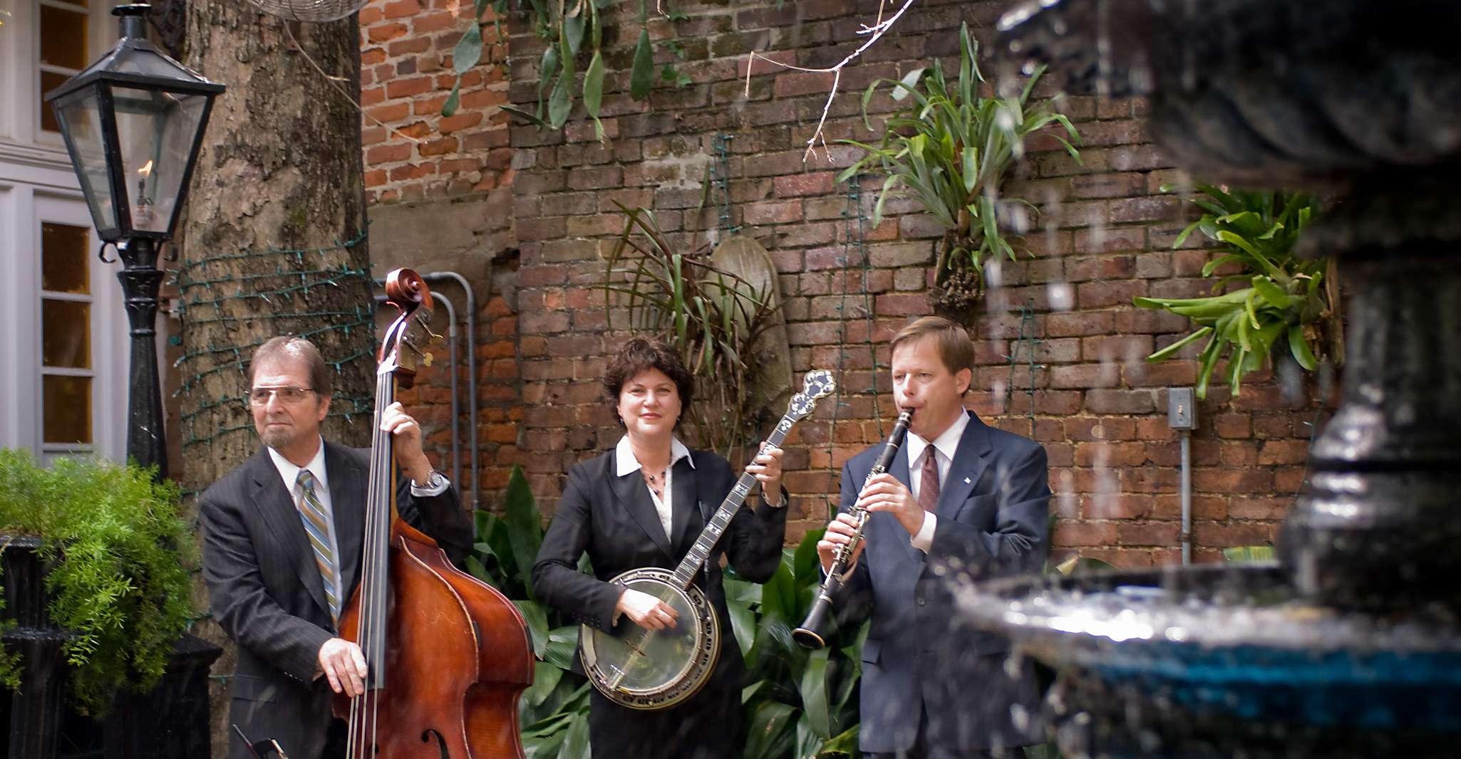New Orleans, 'Court of Two Sisters' Jazz Brunch Buffet - Hizvo