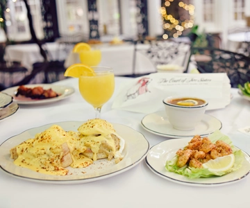 New Orleans: 'Court of Two Sisters' Jazz Brunch Buffet
