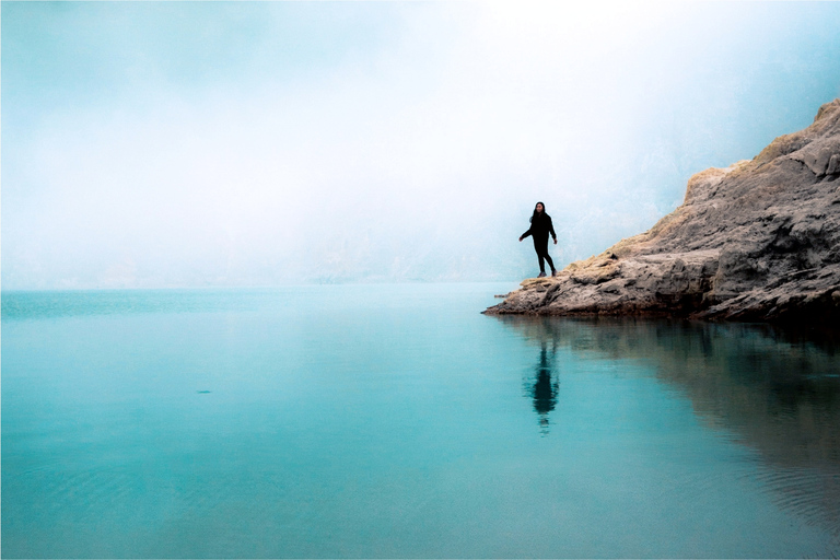 From Bali or Banyuwangi: Ijen Crater Sunrise Hike Pickup and drop-off in Banyuwangi