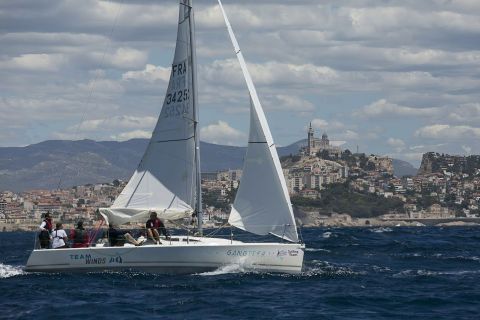 Marseille : voilier dans les calanques du Frioul