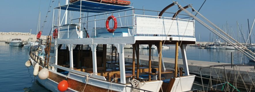 Rhodes Town: Sunset Cruise with Drinks and Swimming