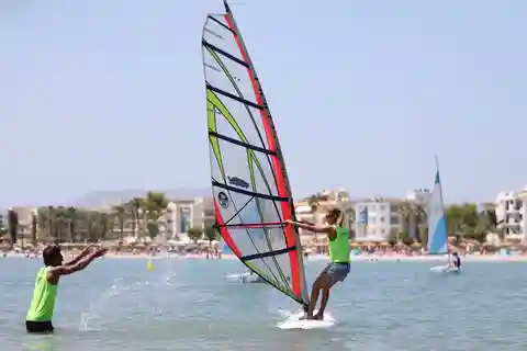 Alacudia Bay: 2-timers windsurfingkursus