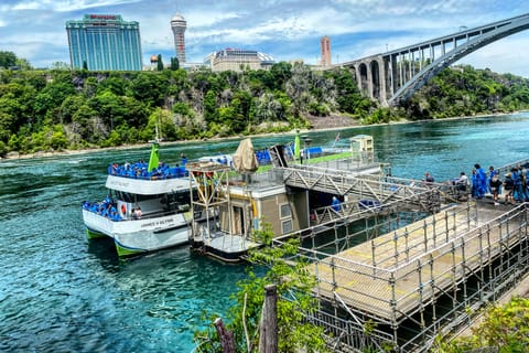 Niagara Falls, USA: Maid of Mist & Cave of Winds Combo Tour