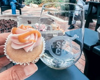 Excursão de vinho e cupcake em Santa Bárbara - Hizvo