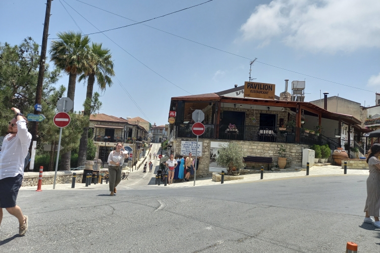 Desde Nicosia Visita turística de un día a KyreniaNicosia y Kyrenia: Visita turística de un día