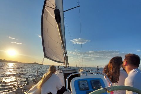 Zadar: privézeiltocht bij zonsondergang in de archipel van Zadar