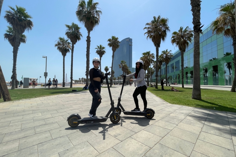 Barcelona: 2-godzinna wycieczka e-skuterem