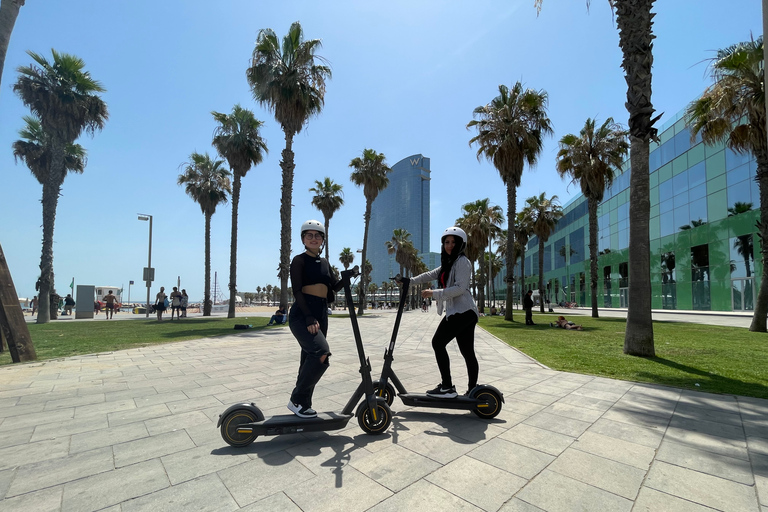 Barcelona: tour panorámico en scooter eléctrico