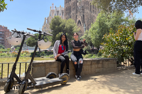 Barcelona: Panorama-Tour per E-Scooter